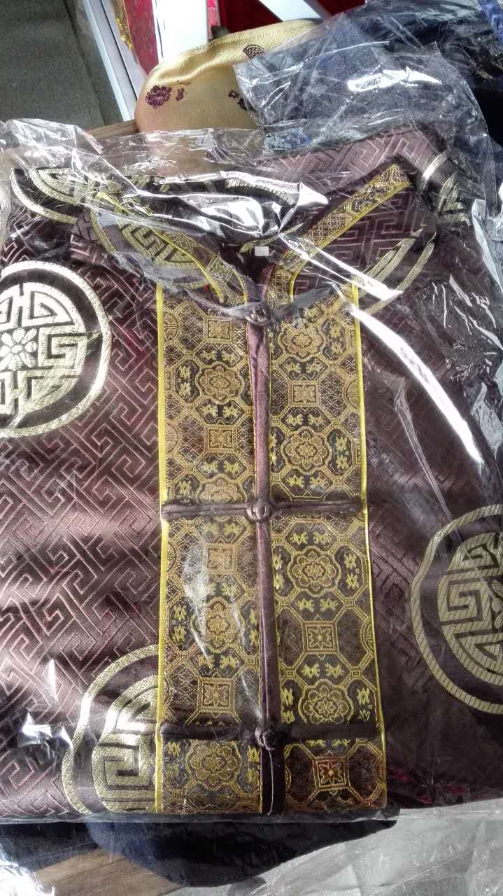 洛阳寿衣厂家