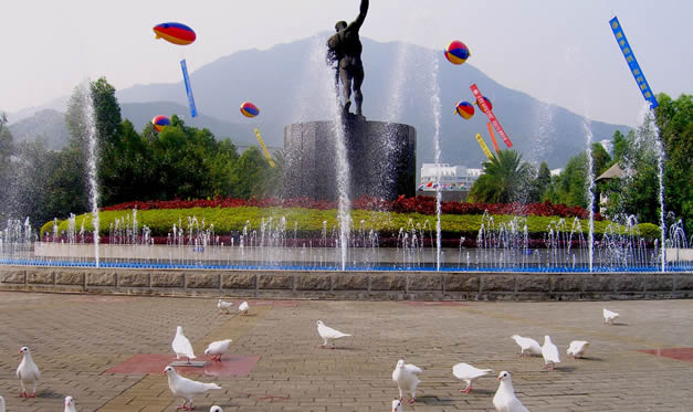雕塑喷泉
