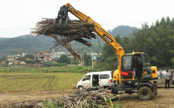 抓甘蔗機(jī),抓木機(jī)多少錢