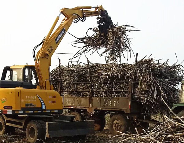 抓甘蔗機(jī),抓木機(jī)多少錢