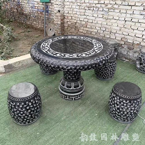 石桌子 石桌子