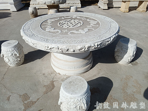 石桌子 石桌子