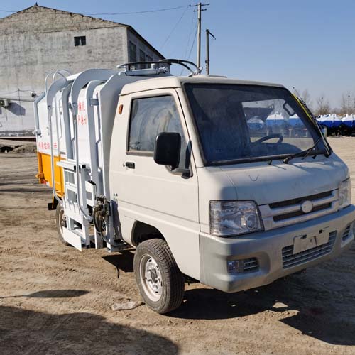 电动挂桶垃圾车