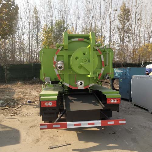 高压清洗吸污车