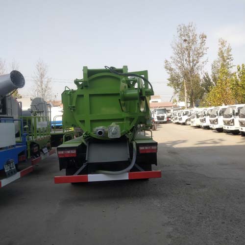 高压清洗吸污车