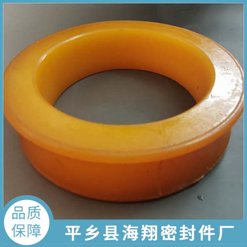 拖绳轮衬