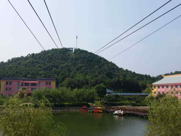 广西梧州高空滑索案例