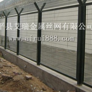 監(jiān)獄隔離網(wǎng)大量現(xiàn)貨可安裝