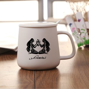 簡約咖啡杯