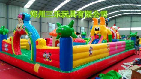 熊出沒充氣城堡大型游樂設備廠家專業生產