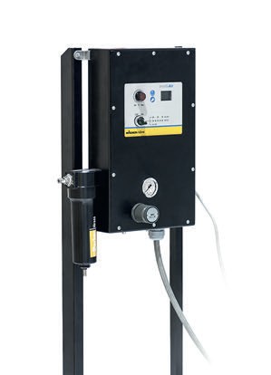 Atomizing air heater