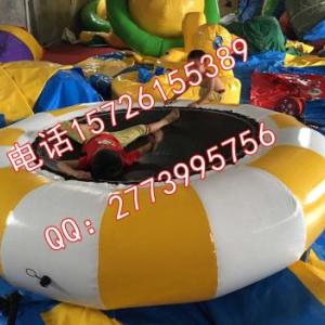充氣水上樂園水上蹦床 水上PVC玩具蹦床