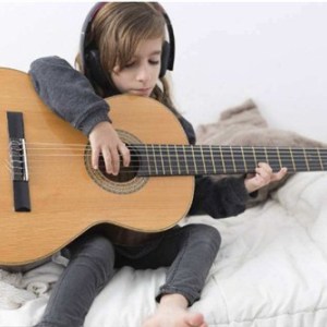 蘭州吉他培訓教學指導|蘭州學吉他報名費咨詢|蘭州好聲音供