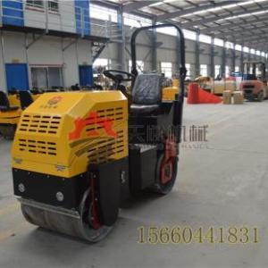 1.5噸壓路機加強機身1.5t座駕壓實機