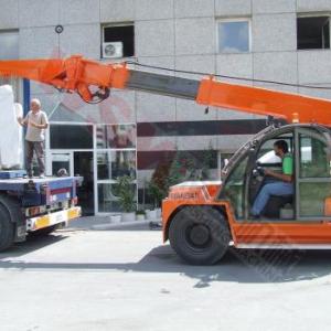 10T 伸縮臂裝卸花崗巖大板