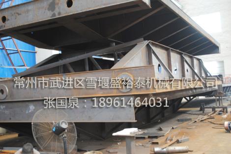 港口機械加工