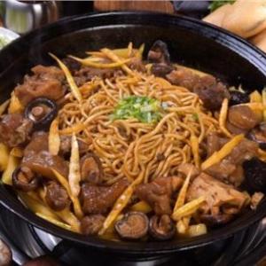 長(zhǎng)春南關(guān)區(qū)鐵鍋燜面 長(zhǎng)春南關(guān)區(qū)鐵鍋燜面哪家好吃 強(qiáng)百味供