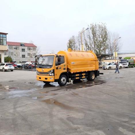 清洗吸污车