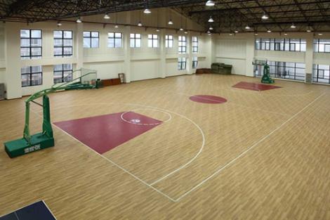 PVC木纹篮球场建设