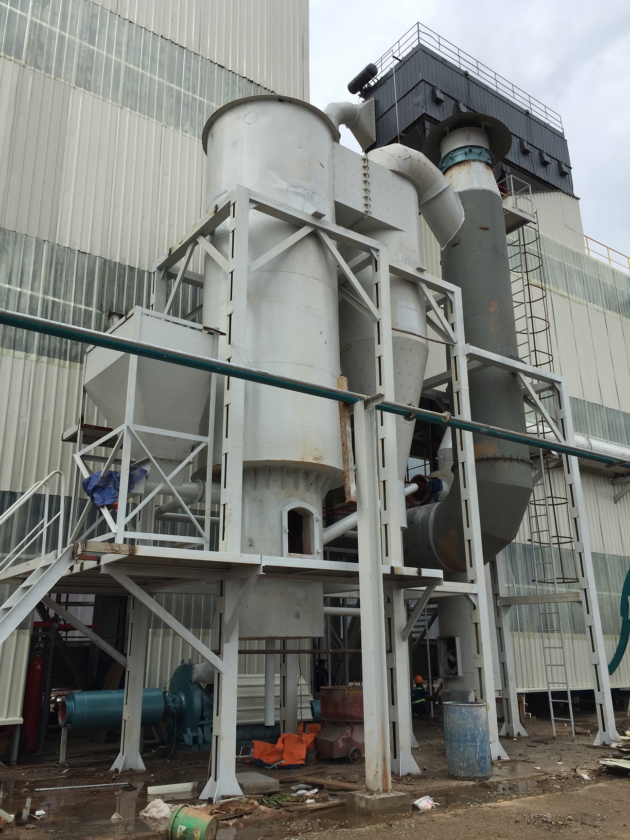 产品 煤粉炉   jdk系列热风炉,是新型高效燃煤热风炉,主要应用于大