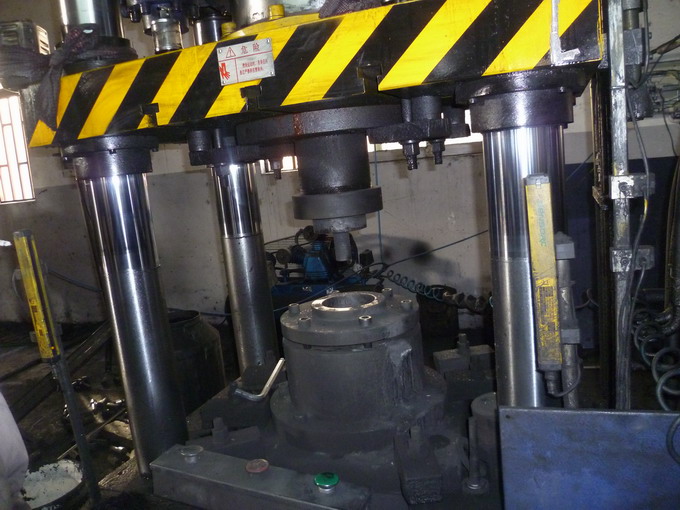 冷挤压模具 - 常州久冈液压机械有限公司 - 烽火台云营销