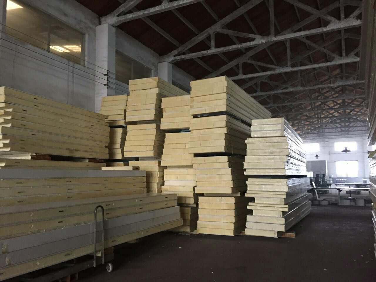 聚氨酯冷库保温板