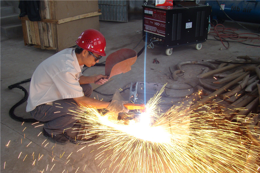 手工铸件切割
