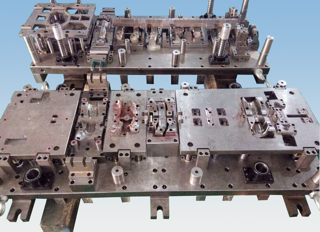 五金工具 精密端子模加工厂家  精密端子模简介  精密端子模,其实就是