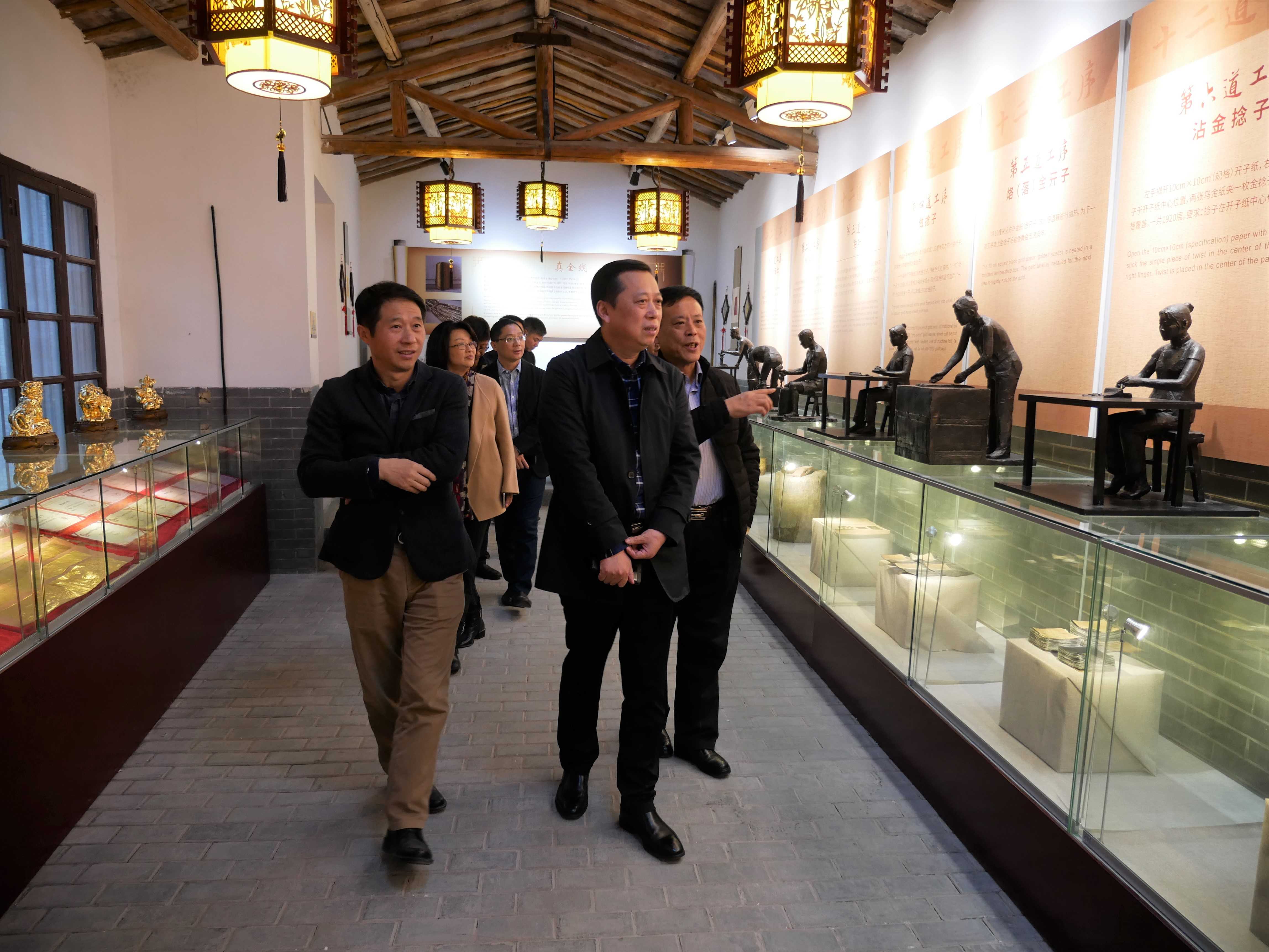 南京市文化和旅游局副局长郑孝清一行莅临南京金线金