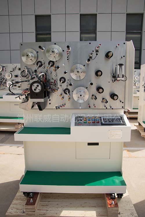 e系列卷绕机生产公司尤其在金属化膜电容器生产设备方面有着多年资深