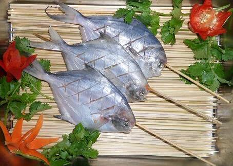 鲳鳊鱼 - 好姐妹一路飘香麻辣烫烧烤 - 烽火台云营销