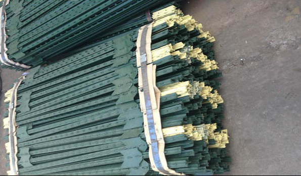 【厂家直销】牛栏网立柱@y型柱@网围栏立柱