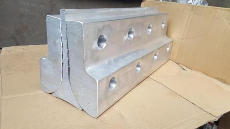 钢丝带接头夹板