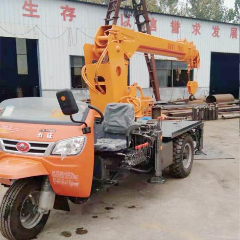 五徵三輪車加裝起重機吊機 三馬車背背吊 三輪車隨車吊 三蹦子自備吊